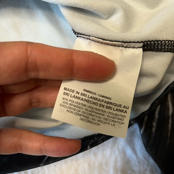 NWT Nike long sleeve top, size XL - Picture 4 of 4